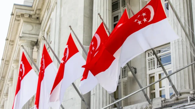 singapore-flags